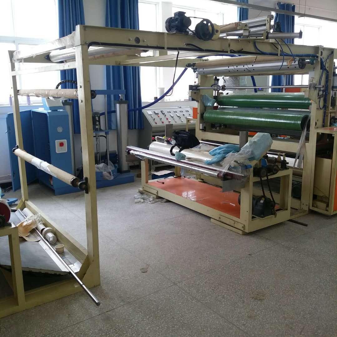 復(fù)合機(jī)廠家生產(chǎn)的復(fù)合機(jī)具有哪些特點？